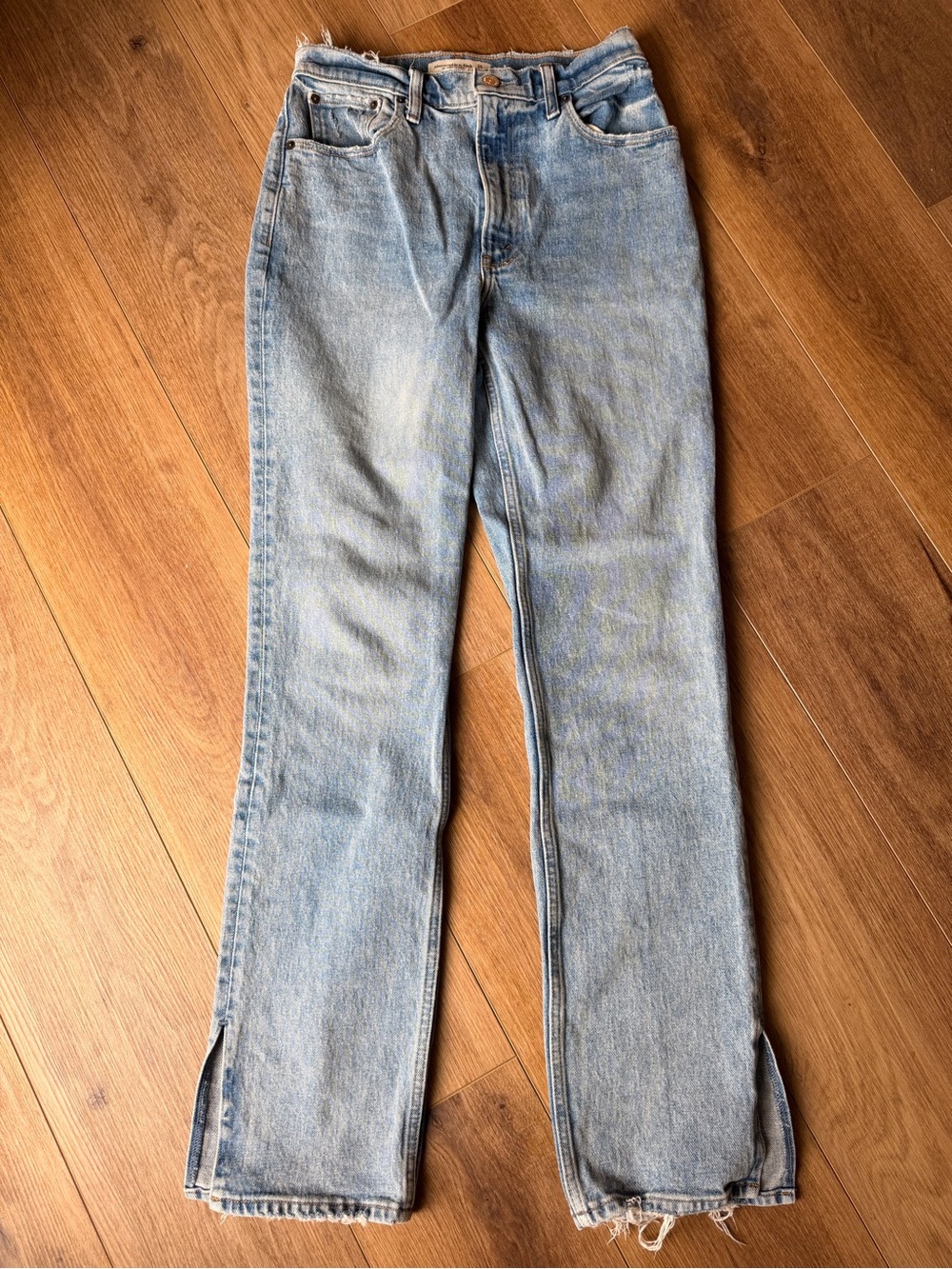 Abercrombie & Fitch The '90s Straight Ultra High Rise Jeans size 26/2 regular